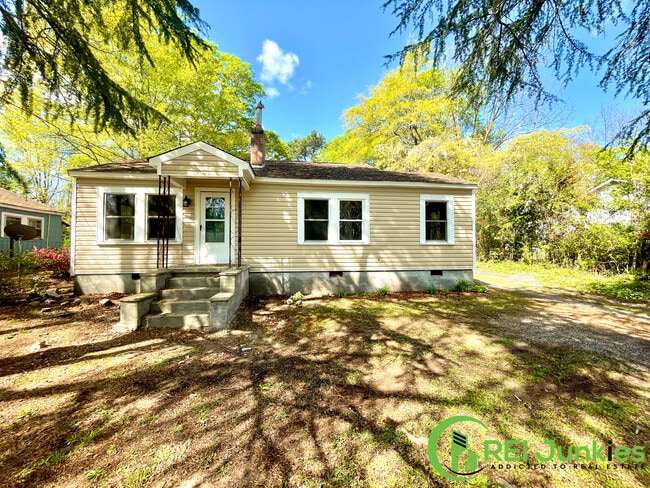 Building Photo - 622 Martha Dr Rental