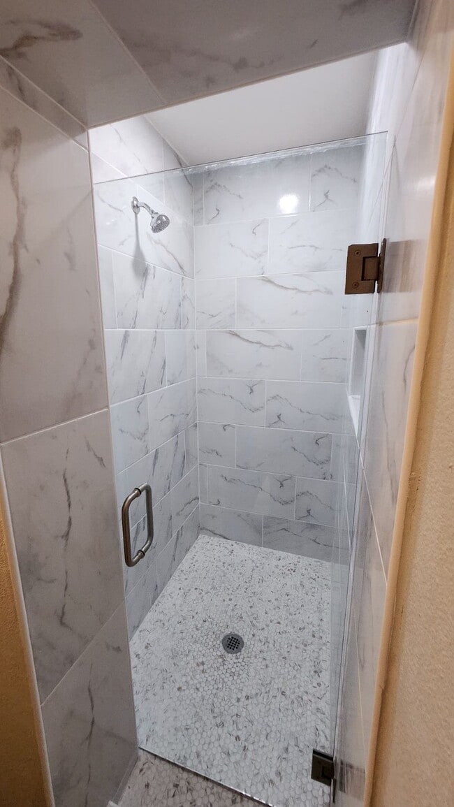 Photo - 3200 Woodlark Dr Unidad 6