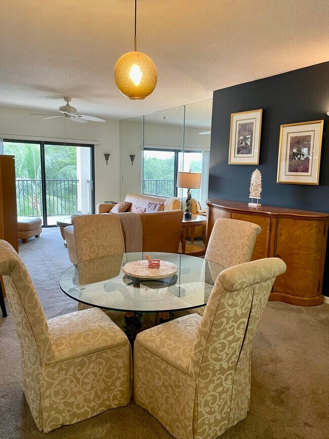 Photo - 2105 Lavers Cir Unit 407