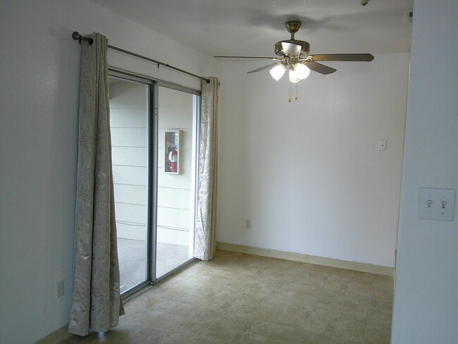 dining room - Hidden Garden Apartments