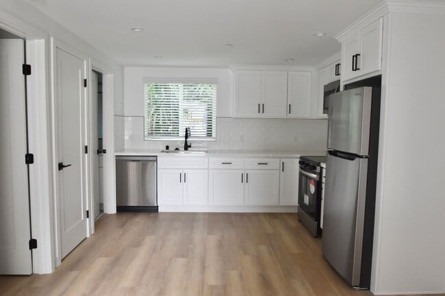 Photo - 14830 Dickens St Unit 14834