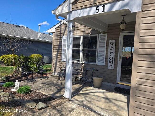 Photo - 51 Nautilus Dr