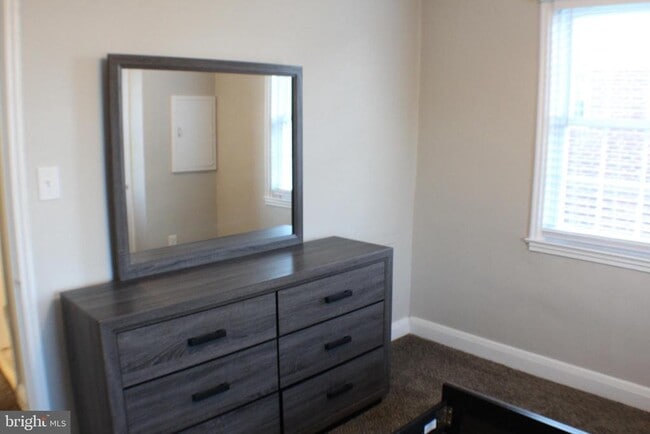 Building Photo - 3117 Liberty Pkwy Rental