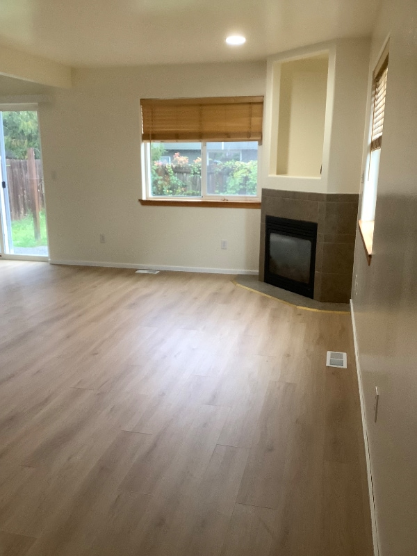 Photo - 829-121 121st St SW