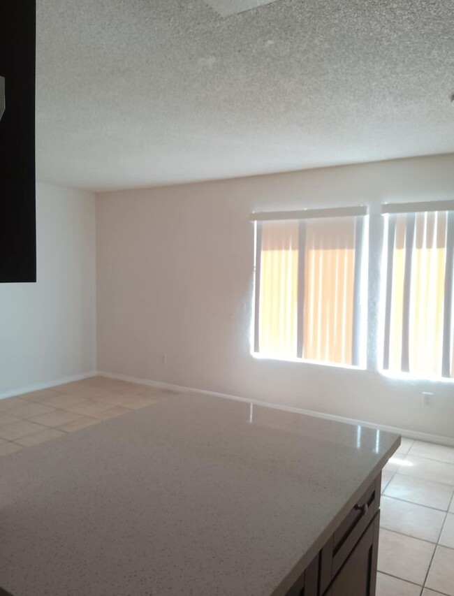 1BD / 1 BA - Apartment For Rent - 1BD / 1 BA - Apartment For Rent