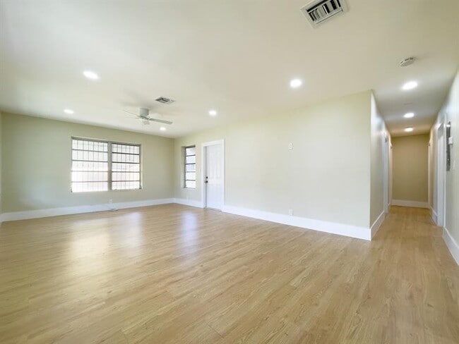 Photo - 2287 NW 63rd St House