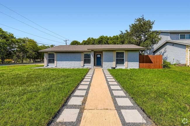 Building Photo - 10815 Lambert Cir Rental