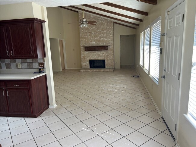 Photo - 2511 Williams Grant