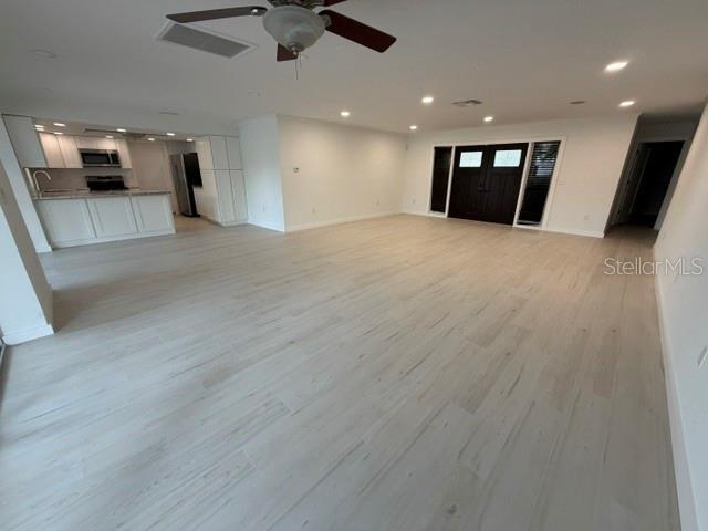 Photo - 605 Lotus Ln
