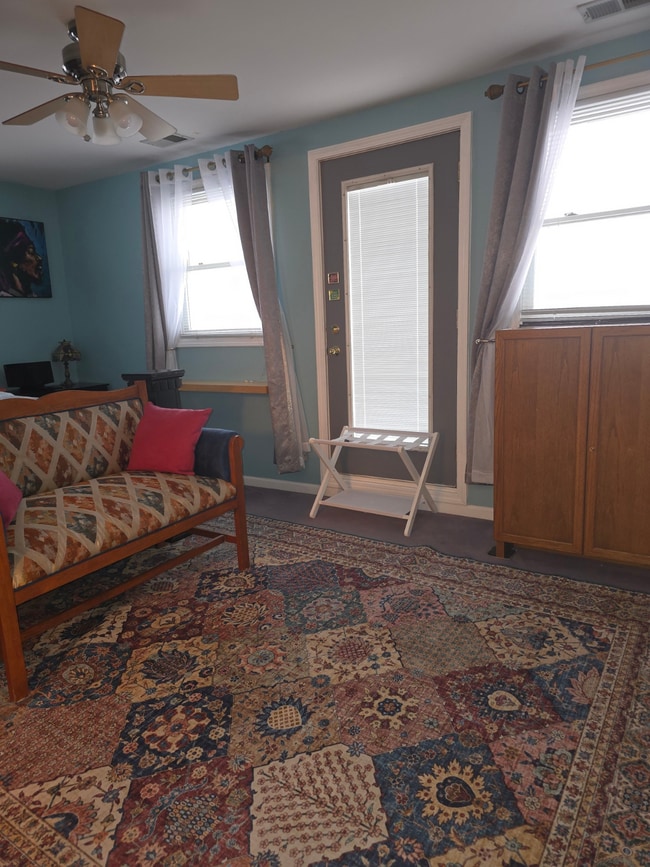 room frm doorway - 3457 N Kedzie Ave