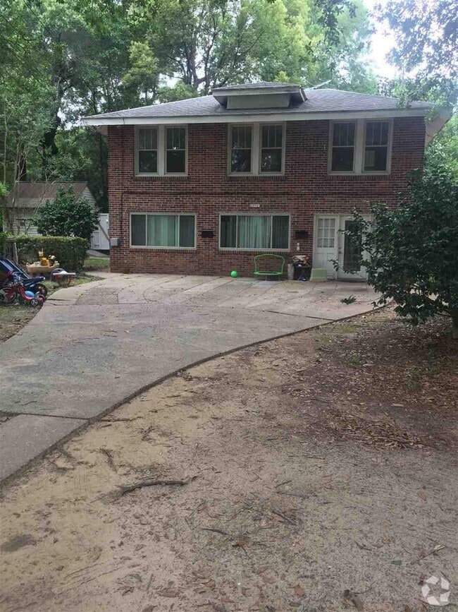 Building Photo - 1612 E Maxwell St Rental