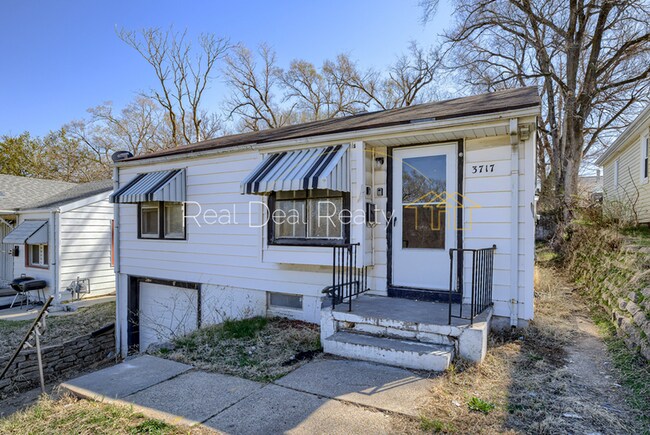 Photo - 3717 N 42nd St