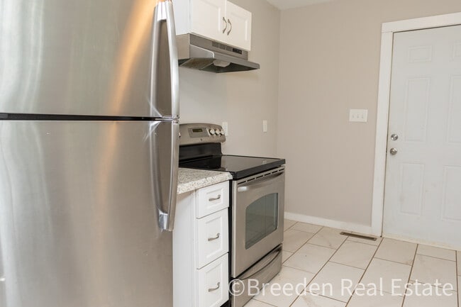 Photo - 207 Jefferson St