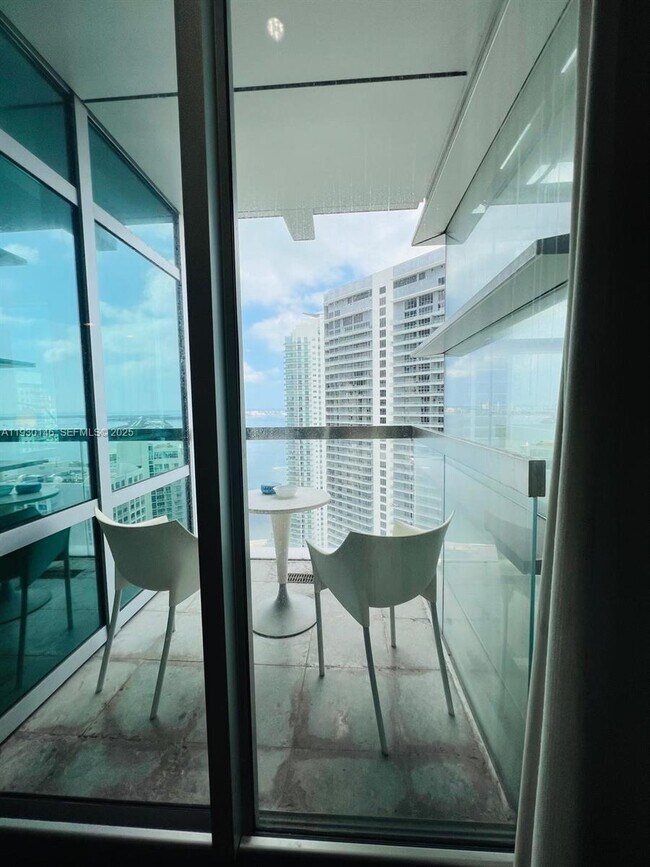 Photo - 1395 Brickell Ave Unit 2712