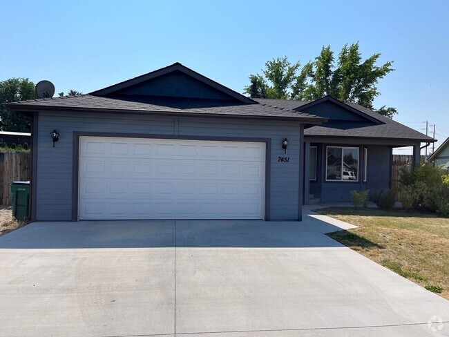 Building Photo - 3 Bedroom 2 Bathroom Home in the South Sub...