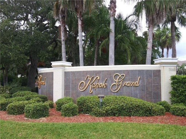 Photo - 11229 Kapok Grand Cir