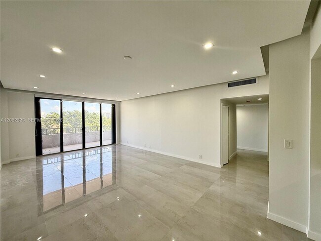 Photo - 151 Crandon Blvd Unit 524
