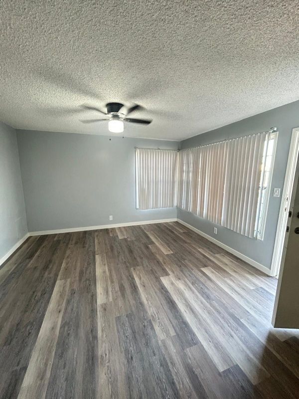 Photo - 317 1/2 Warren Lane Casa