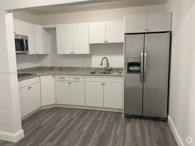 Building Photo - 6290 SW 39th St Unit 0 Rental