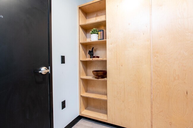 Photo - Vassar Flats