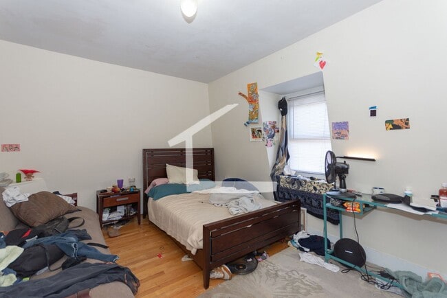 Photo - 115 Franklin St