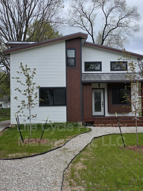 151-153  East Clark Street - 153