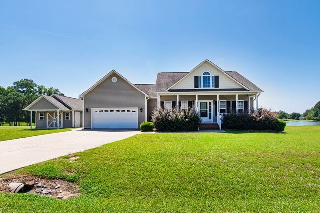 Building Photo - 147 Watersedge Ln