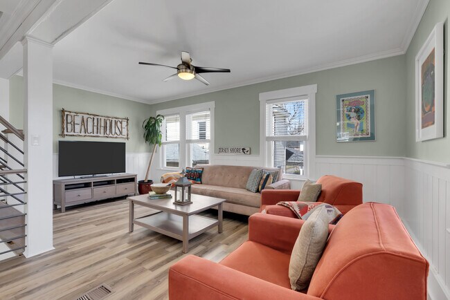 Photo - 308 Hume St