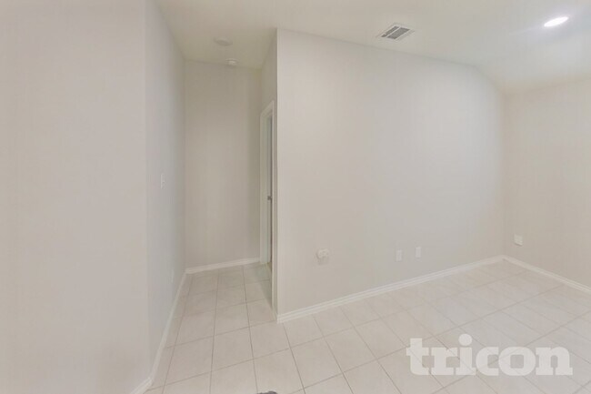 Photo - 112 Woodland St
