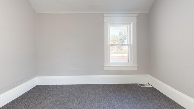 Photo - 1072 Wooster Rd W