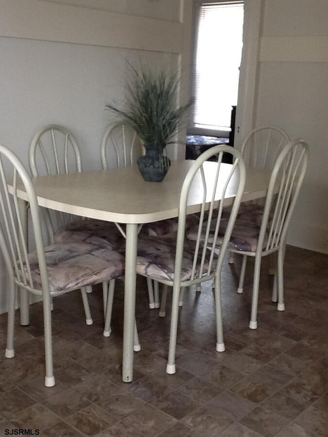 Photo - 9317 Monmouth Ave Unidad C