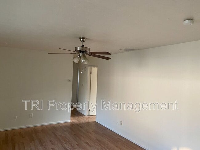 Photo - 1229 32nd St