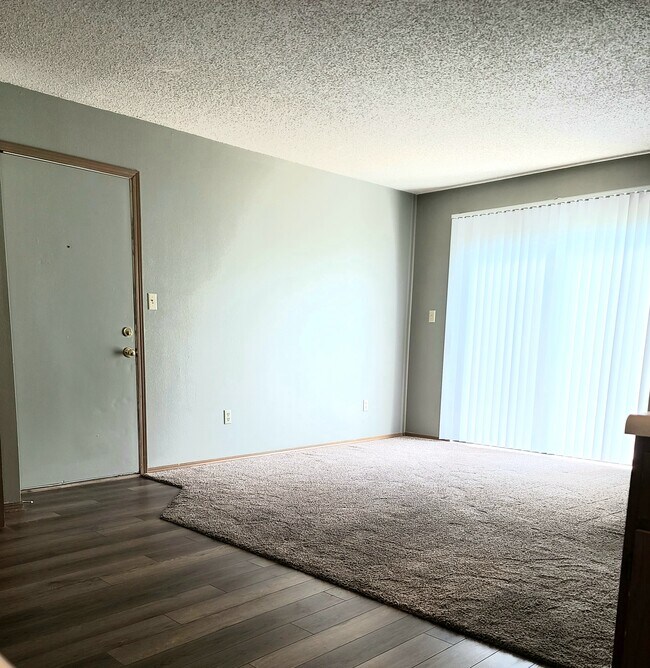 White River Mountain Apartments For Rent in Hollister, MO