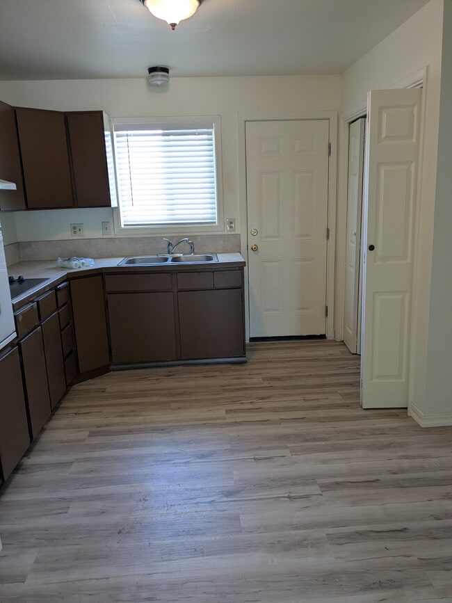 5981 Marius Dr