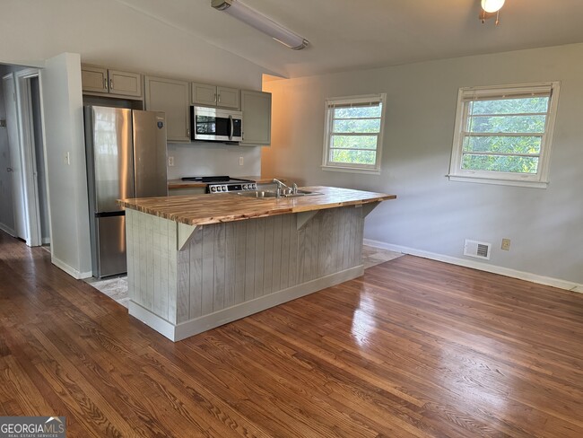 Photo - 3517 Forrest Park Rd SE