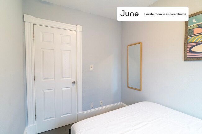 Photo - Room in Shared 3 bed/1 bath home Unit B