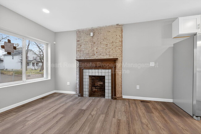 Photo - 1153 E 20th Ave