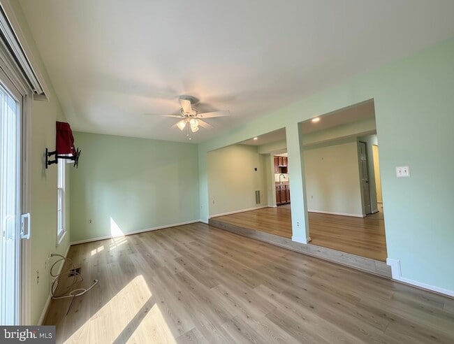 5406 New London Park Dr