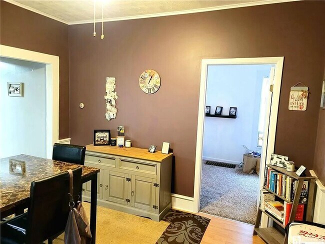 Photo - 120 Williams St Unidad Upstairs