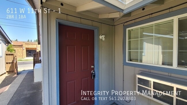Photo - 611 W 11th St Apartamento Unidad 1