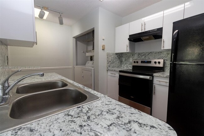 Photo - 18308 NW 68th Ave Condo Unit L