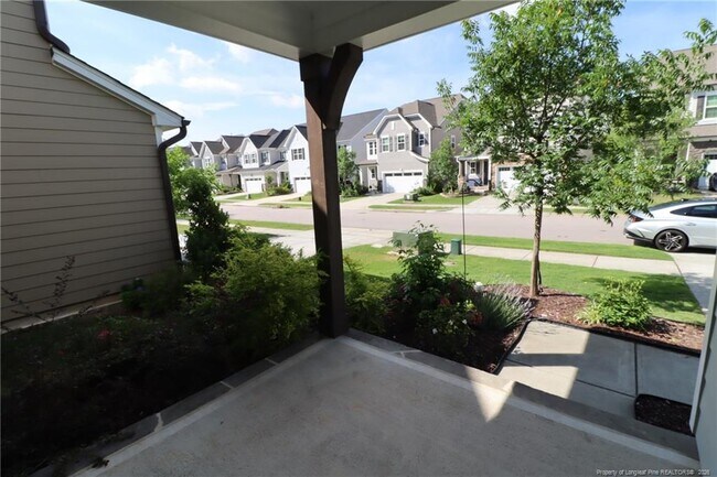 Photo - 2936 Baronial St