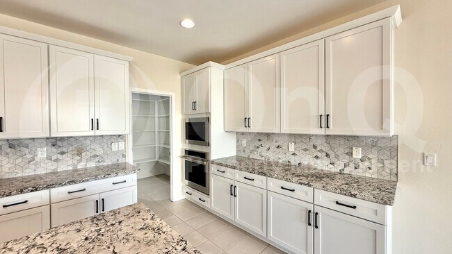 Photo - 22950 E Poco Calle