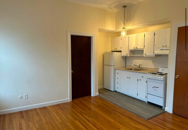 Photo - 171 Beacon St Unit 168-1