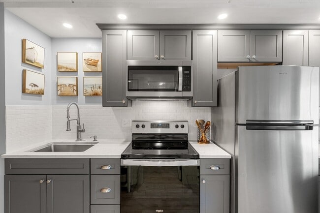 Photo - 933 Ocean Blvd Unidad 102