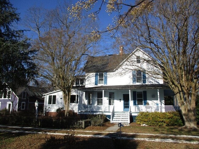 Building Photo - 14262 Shore Dr Rental