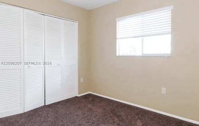 6905 20th Ave W