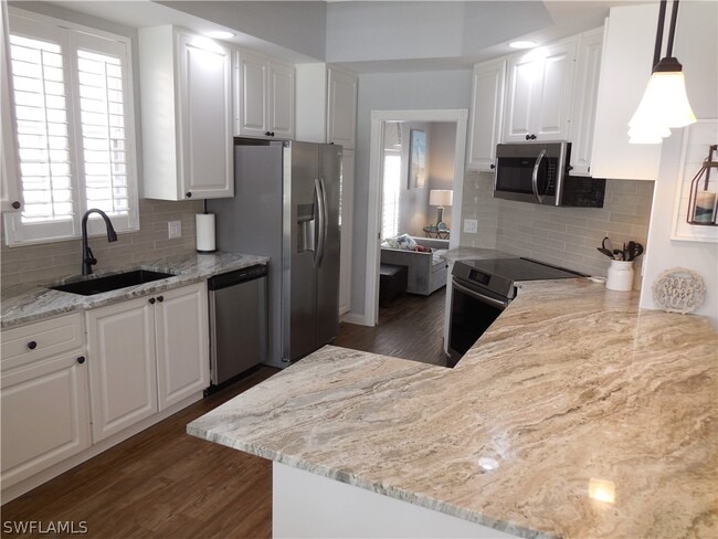 Photo - 5267 Hawkesbury Way