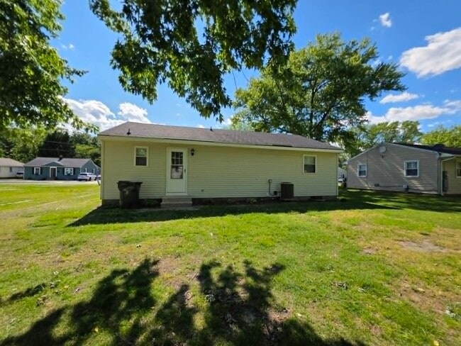 Photo - 611 Hammond St