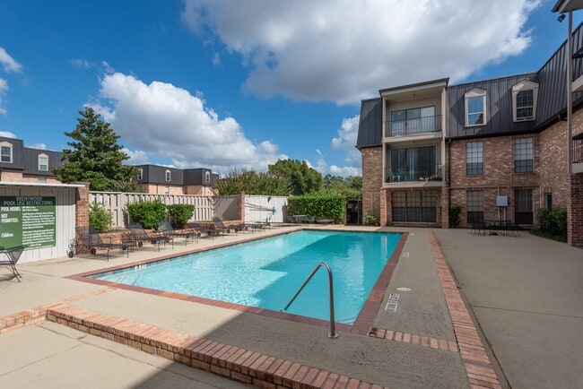 Photo - 2400 N Braeswood Blvd Unit 220